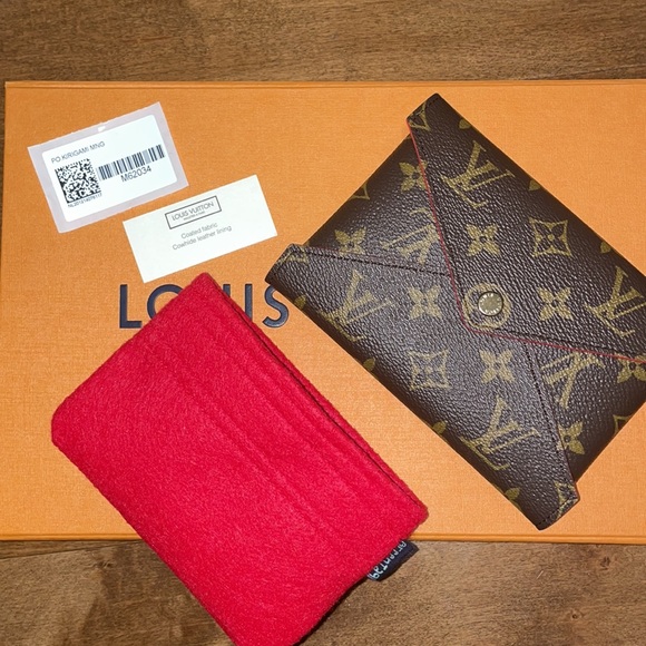 NEW Authentic Louis Vuitton Kiragami Pochette Medium Size Monogram Print - Picture 3 of 5